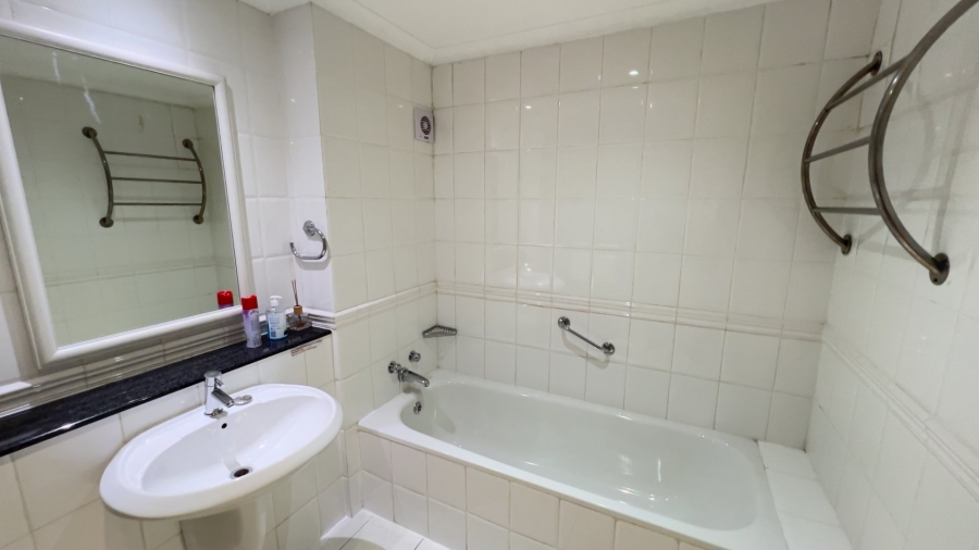 To Let 1 Bedroom Property for Rent in Cape Town City Centre Western Cape
